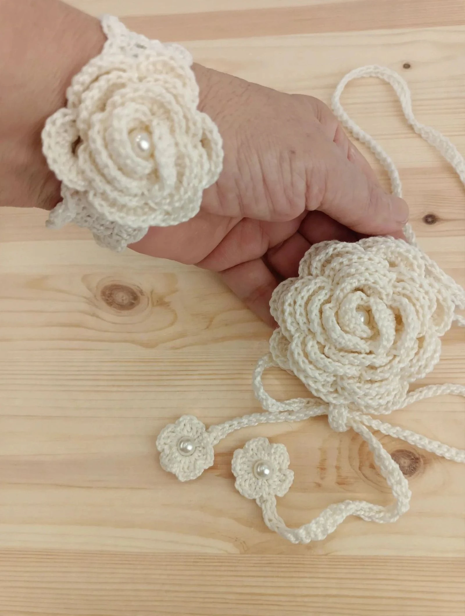 Crochet pendant and bracelet set – photo 4